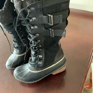 Sorel lace up boots